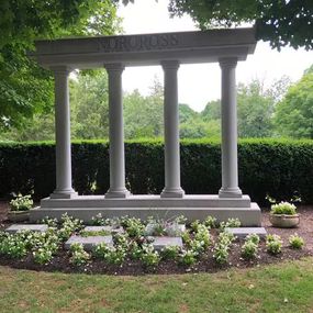 column monument